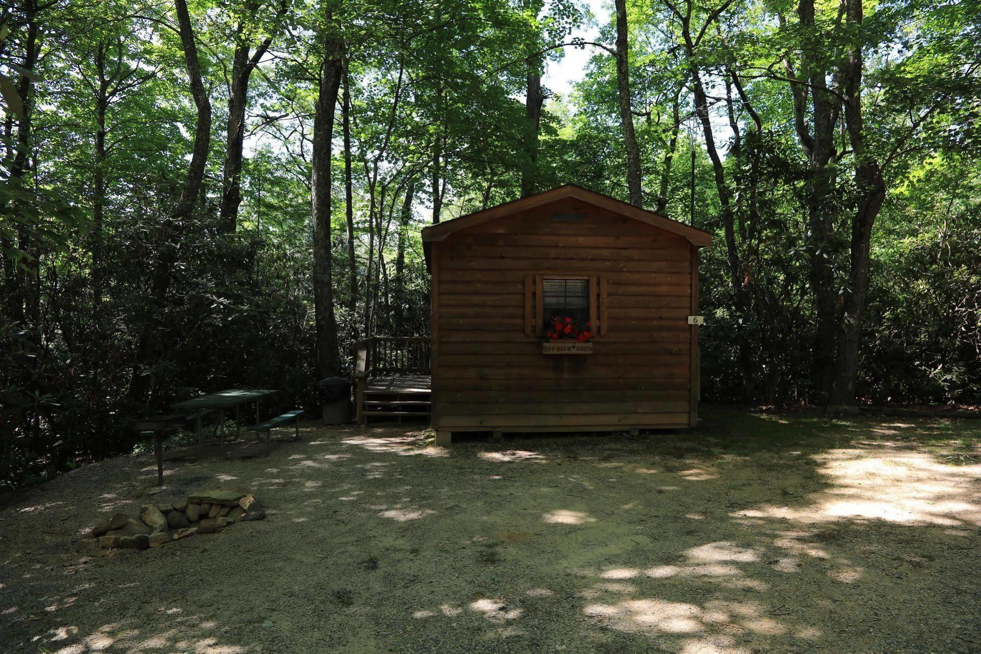 Linville Falls Campground, Rv Park, And Cabins Екстериор снимка