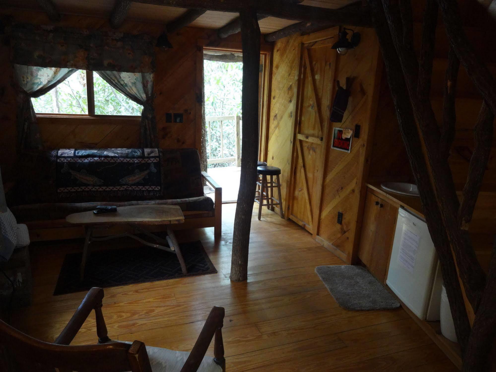Linville Falls Campground, Rv Park, And Cabins Екстериор снимка