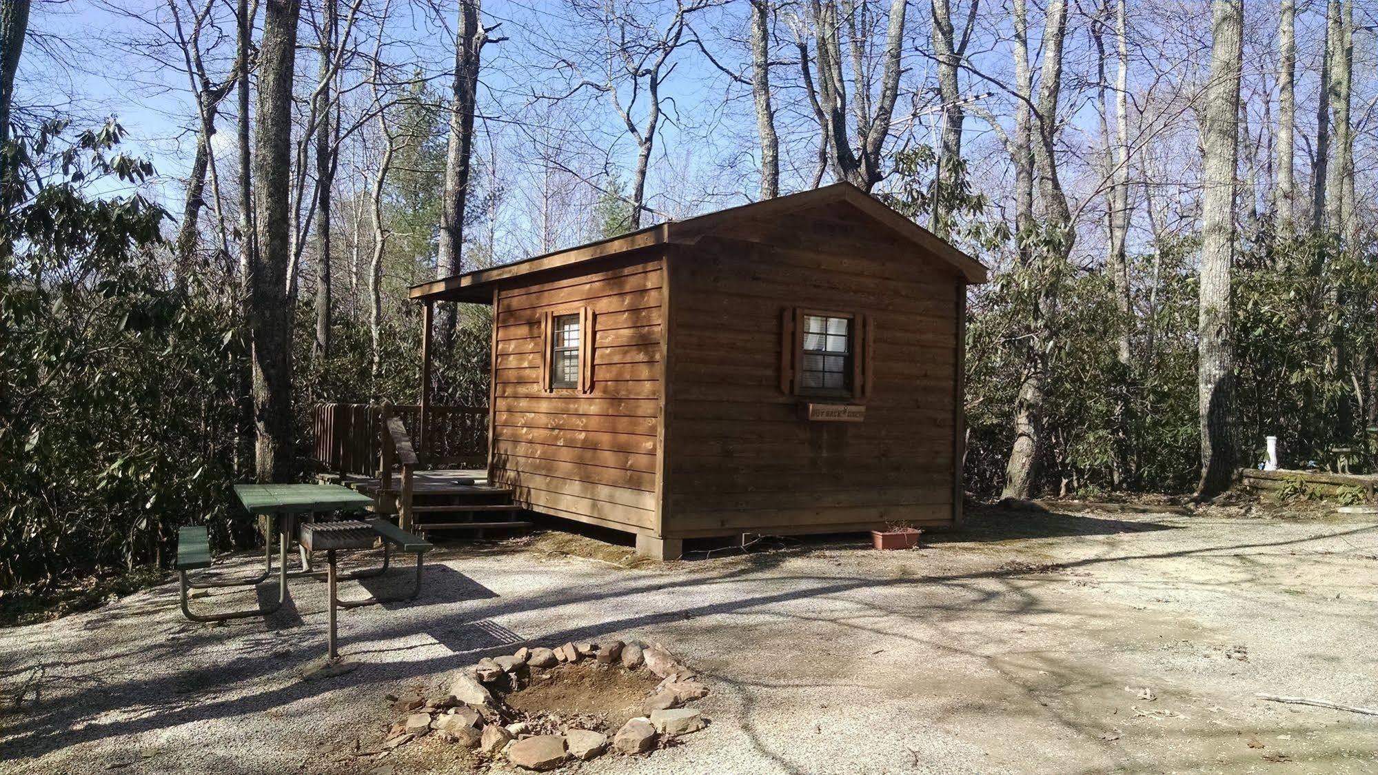 Linville Falls Campground, Rv Park, And Cabins Екстериор снимка