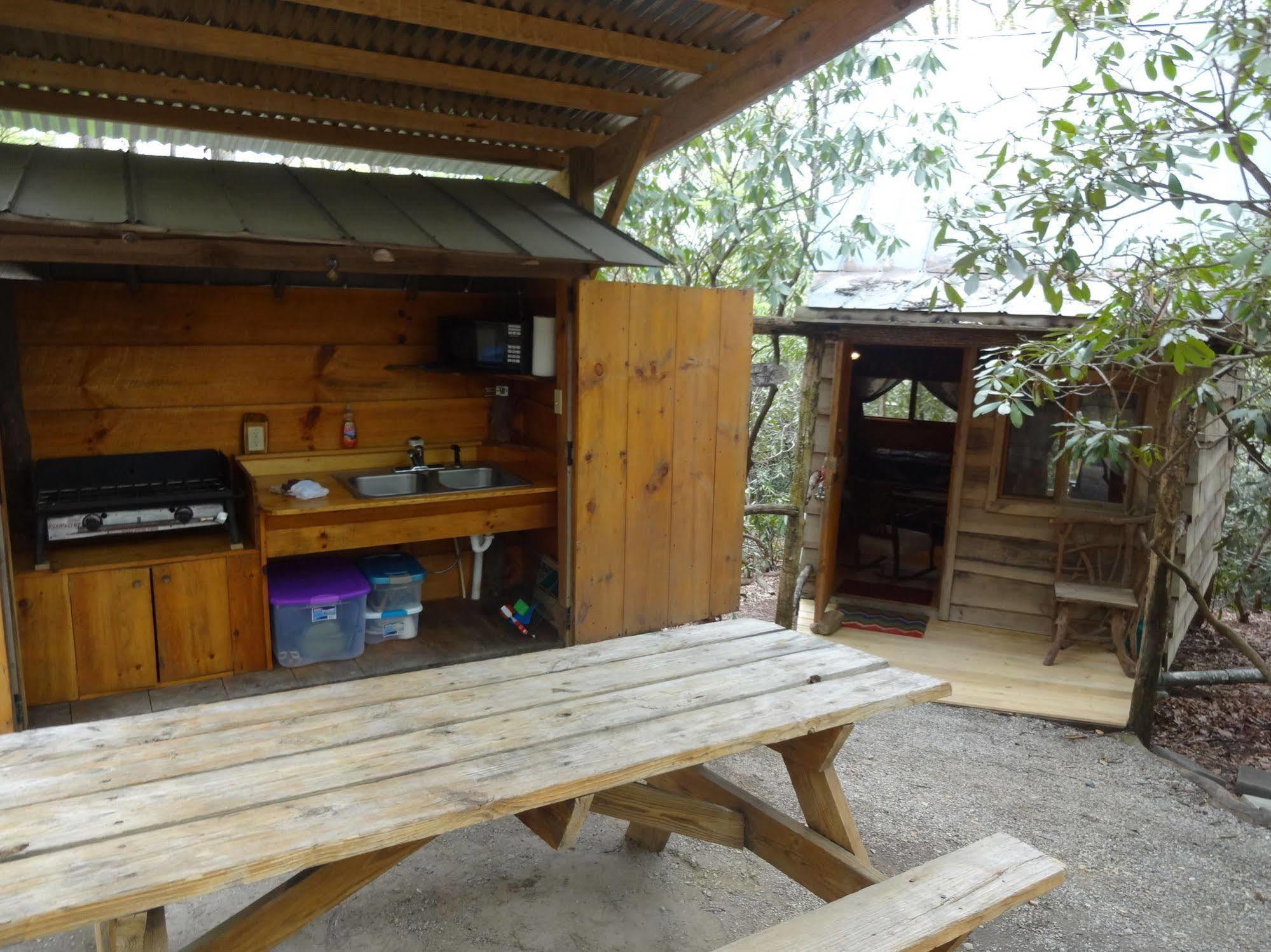 Linville Falls Campground, Rv Park, And Cabins Екстериор снимка